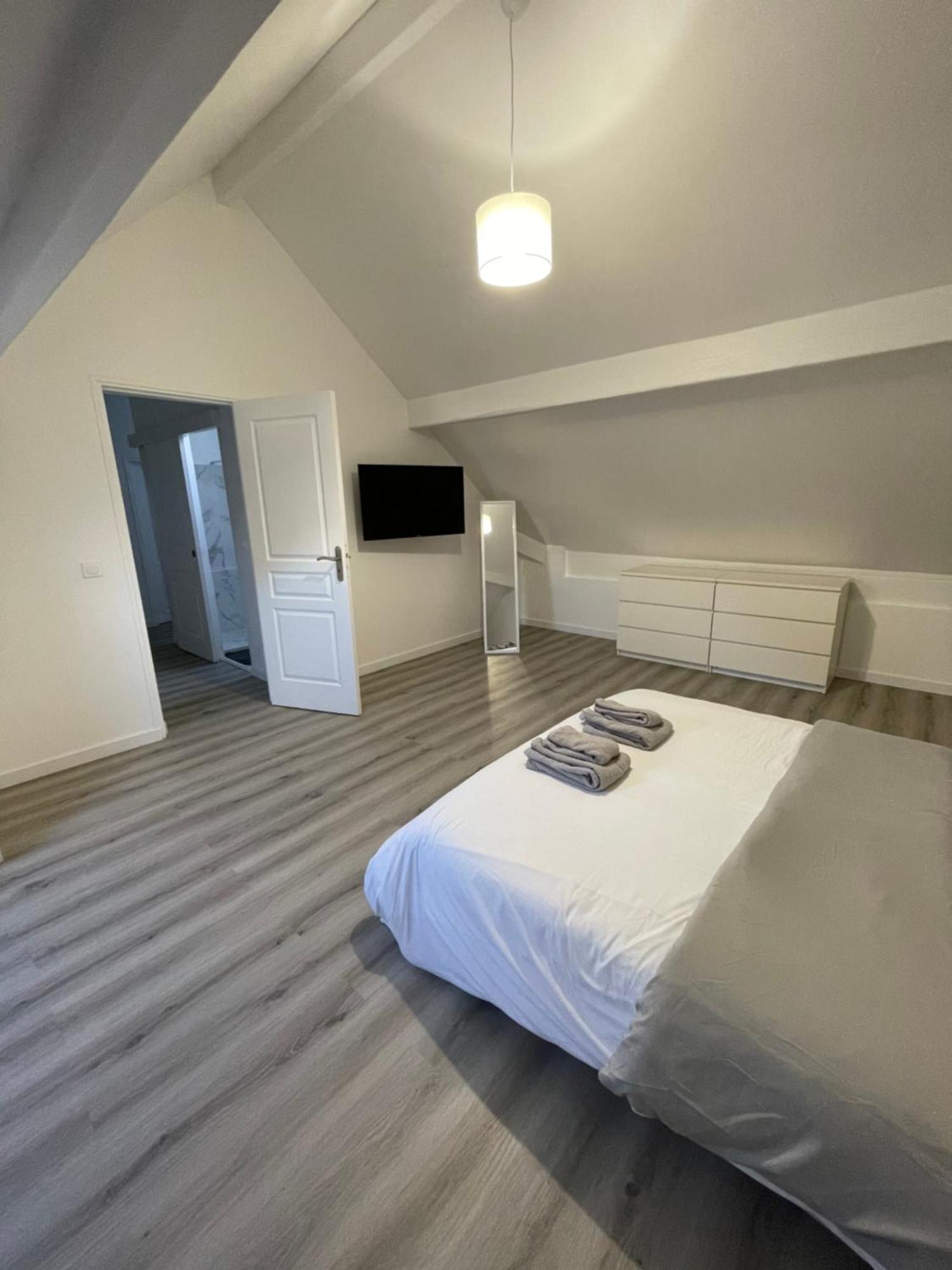 Maison Detente De 100 M2 Uniquement Couple-Famille-Travailleurs Villeparisis Eksteriør billede